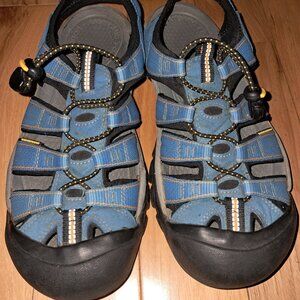 Keen Sandals Women's 10 Men's 8.5